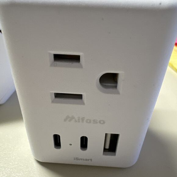 2 - Mifaso iSmart Euro Intl Travel Adapter 6-IN-1 Outlet Extender USB NEW - Picture 5 of 5